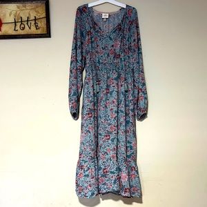 ⚡️ Flash sale! Smocked waist midi dress